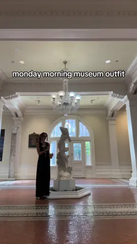 OOTD #artmuseum #OOTD #businesscasual 