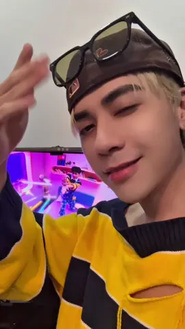 Xem MV ‘Idol Hút’ chưa cả nhà ơiiii… #GiaiCuuDaiKaHutSua #IdolHut #QuangHungMasterD #IdolNayLaCuaNuvi 