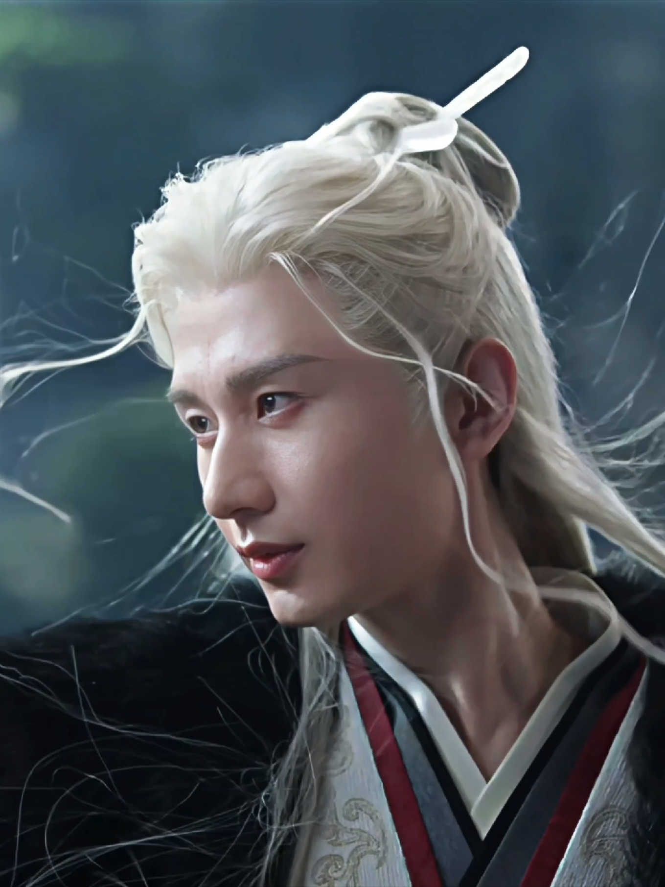 พิเฉินโจวคือโหดมากกก กำลังภายในคุนพี่ 100 ปีหรอคะ ชิวสุ่ยได้บัฟโครตเยอะ แต่ดูแล้วได้แค่เสี้ยวเดียวของประมุข ใดใดคือพิเฉินโจวหล่อมากกกกกกกก อยากกรี๊ดประมุขอยู่ข้างสนามประลอง #เฉิงอี้  #สู่ภูผามหาสมุทร #thejourneyoflegend 