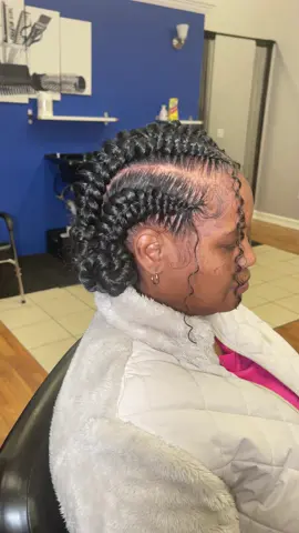 Butterfly braids! #memphishairstylist #memphisbraider #butterflystitchbraids #thebeautyconnoisseur 