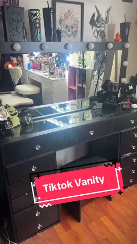 I don’t know what I did wrong to mess up the drawers! But I think that problem is fixable. I like that it has the outlet on the side. There’s like a holder to put things on the side and the lights can change different modes. It’s actually really nice and especially for the price. #makeup #vanitymirror 
