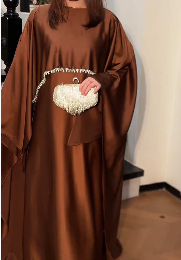 Elegant two-piece dress#abaya #abayastyle #umrah #caftan #fashion #elegant #dress #modestfashion #modesty #elegantstyle #fyp #tiktokmademebuyit #dresses #abayagirls #butterfly #fashionabaya #Summer #springsale #weddingdress #eidoutfit 