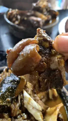 Pour l’instant c’est le meilleur Ishewu de Douala 😻😻😻😻 #ishewu #repasdefamille #nigeria #doualacameroun🇨🇲 