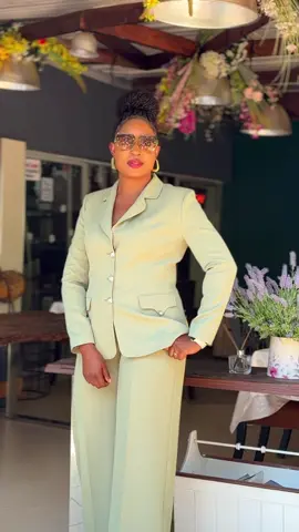 Happy new week! Power suit new instore ! #hararefashion #fashiontiktok #fydongggggggg #fyd #fypシ゚ #powersuitswomen 