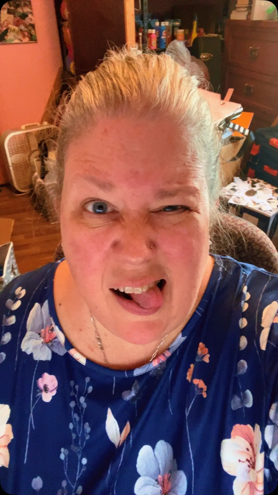 Took a picture of myself and TT chose the sound. I am here for it!!! I’m a little nutty and…I really am a f**king delight!! 🏳️‍⚧️❤️🏳️‍🌈 #lovealljudgenone #delight #weirdisgood #laugh #alwaysandforever 