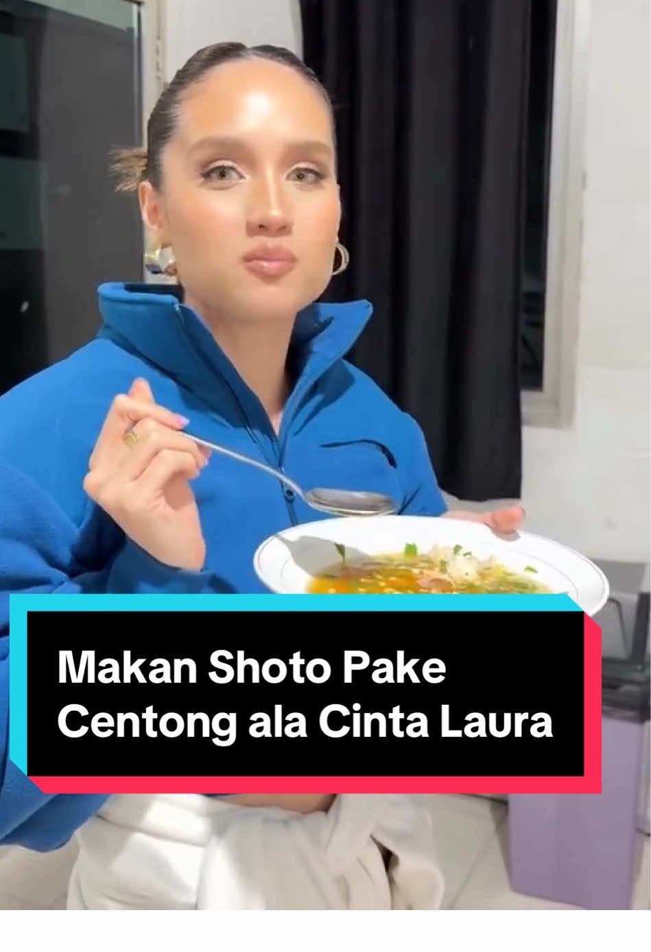 Momen unik Cinta Laura yang jadi viral, makan Shoto pake centong  #cintalaura #sotocintalaura #viral #trend 