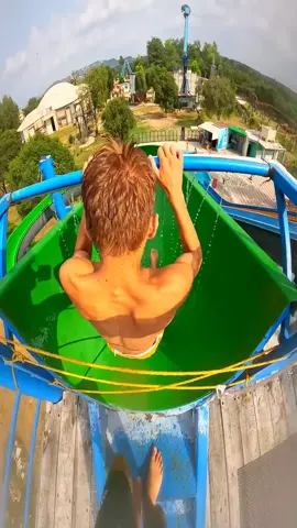 Playground __ Slide __ WaterPark __ Parkour __ PoV __ YOUTUBESHORTS __ TIKTOK __ PARKOUR __ POV __FREERUN #playground #parkour #bellaciao #pov #shortsfeed 