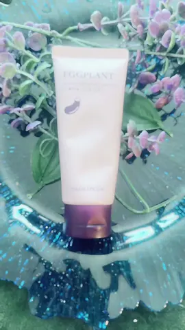 This is Papa Recipe Eggplant Mud Mask. Designed for gentle exfoliation and pore care with Kaolin & Bentonite Clay, cica & 6 types of hyaluronic acid  To reduce excess sebum & maintain moisture barrier #paparecipe #eggplant #koreanskincare #facemask #fyp