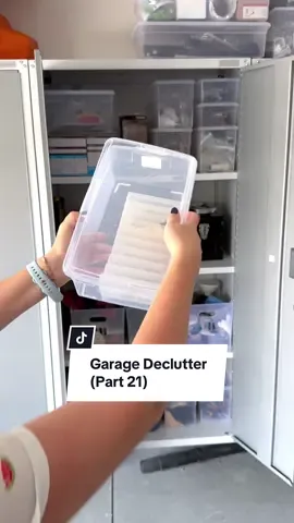 It’s more fun when you’re organizing with gum (containers). Garage Declutter Part 21! #garageorganization #garage #declutter #organization #organizationhacks 