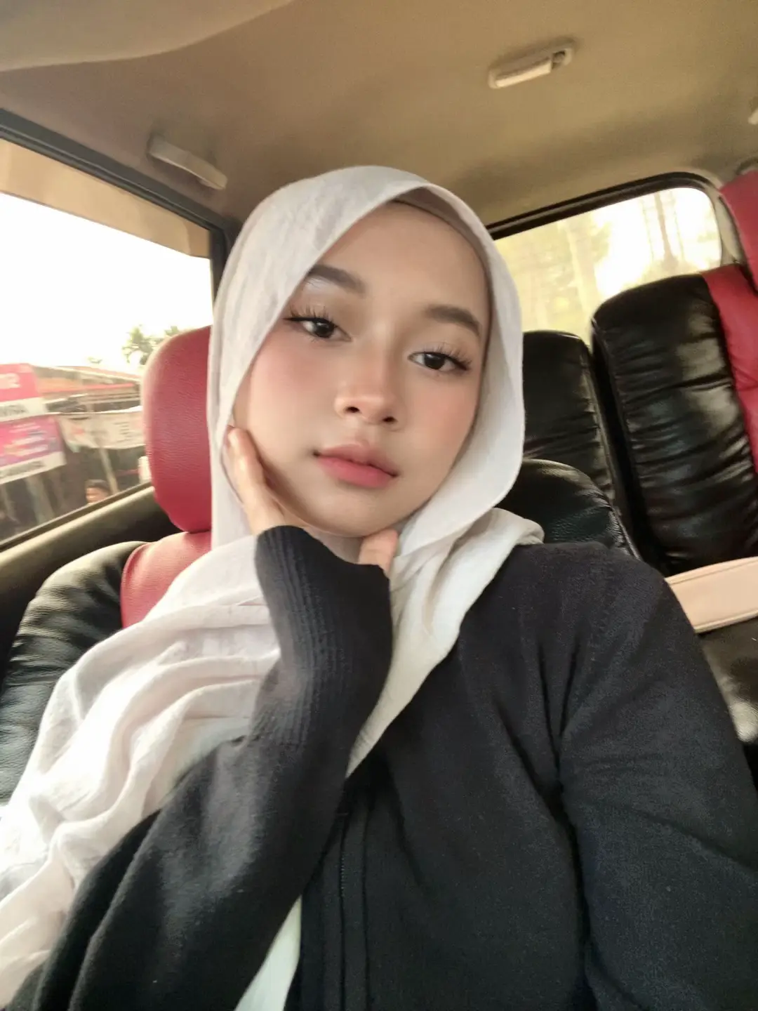 obsessed with this look 👄