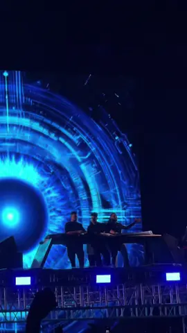 Pom Pom 🤯  #echodaft #triangle #b3b #🇱🇰 #fortoupage  @Achala 🍃🌬️ @ʜɪ_ʀᴜ 🥂 @MARVAN 🪐👽💸 