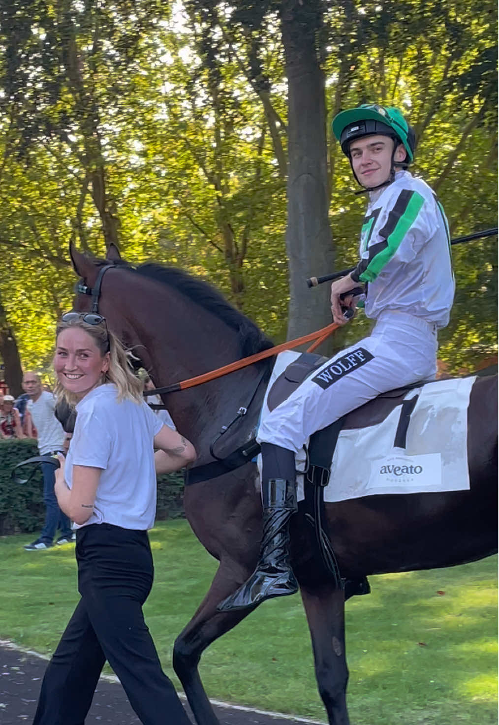 Antwort auf @alina  Nur Liebe im Rennsport 😂 @toniiii #viral #racehorseedit #thoroughbred #fyp #trend 