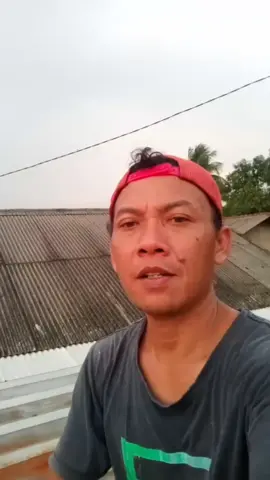 Rumah Bocor #kulibangunan #kuproy #rumahbocor #atapbocor#spandek 