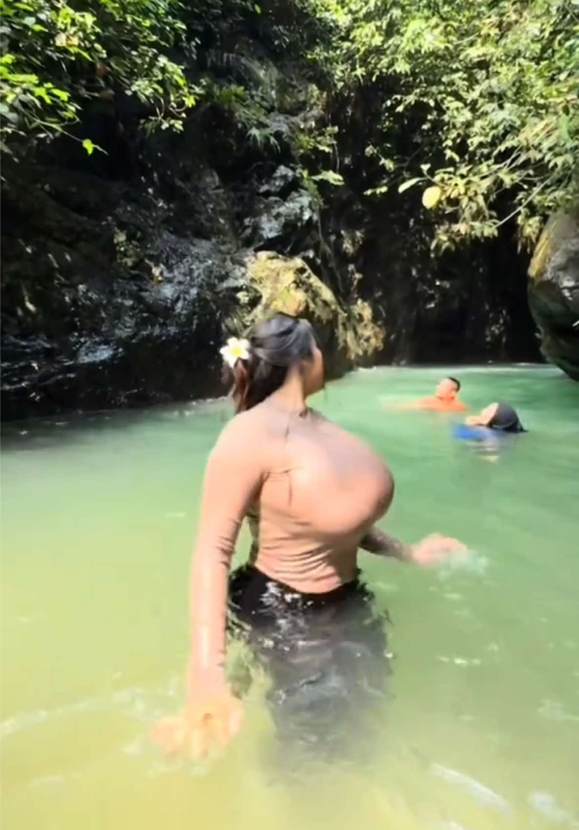 Dora the explore curug 