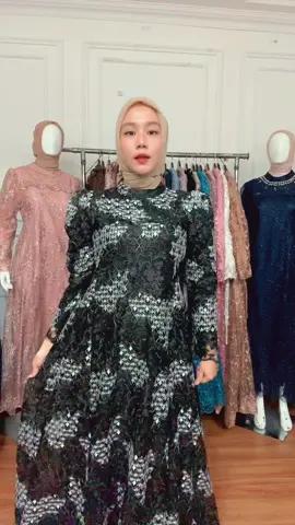 Gamis apa tu???? Kayanya ada yg baru lagi ya??? #promo #guncang1010 #murah #gamis #fyp 