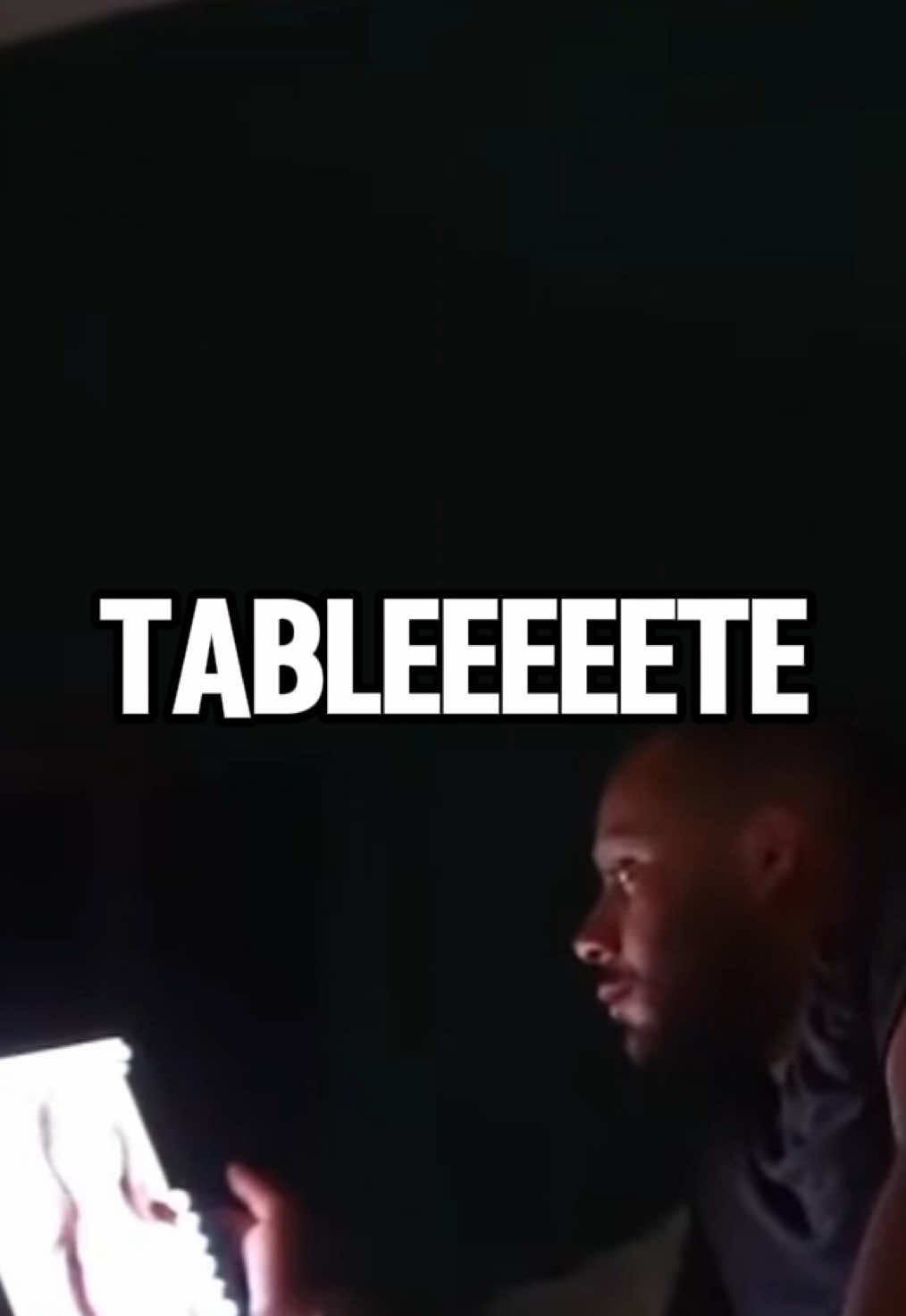 Moi j’veux ma ptite tableeeete #byilhanntwitch #humour #pourtoi #viral #drole 