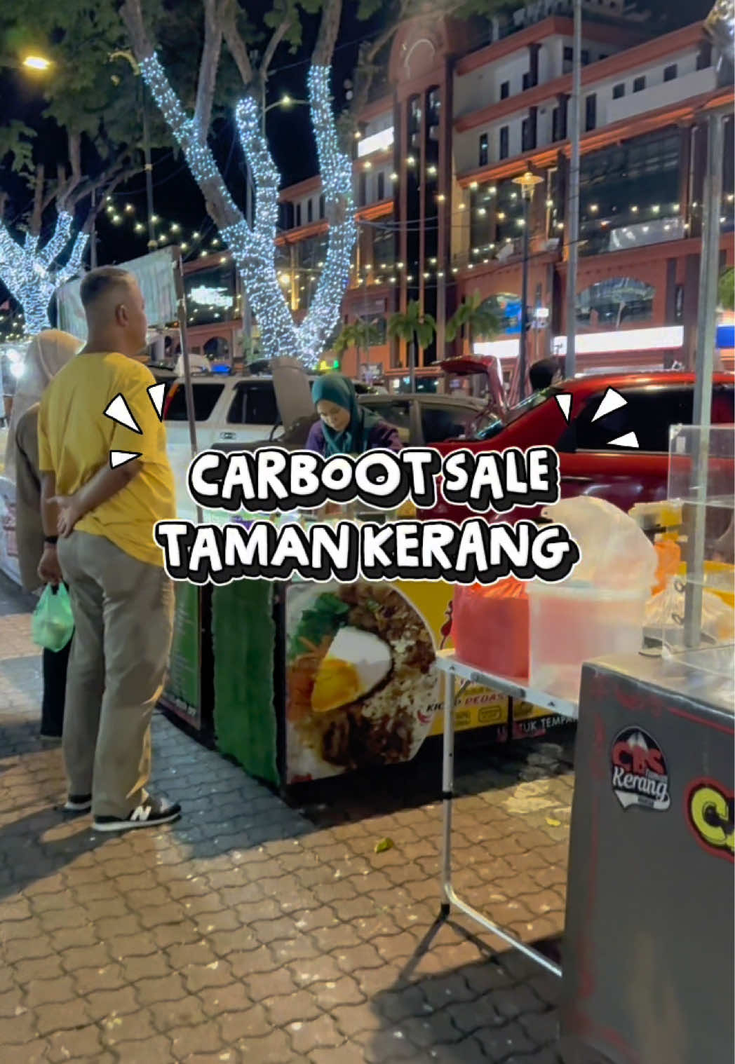 Malam minggu malam yang ditunggu tunggu 👀 kuantan tak tido 🤭 apa makanan favourite korang kalau korang pergi kat carboot taman kerang ?  #jalanjalancarimakanpahang  #kuantan  #makansedapkuantan  #makanmalamkuantan  #dessertkuantan 