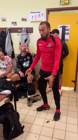 #causerie#footballamateur #youngcrampons #footballvideo #footballtiktok 