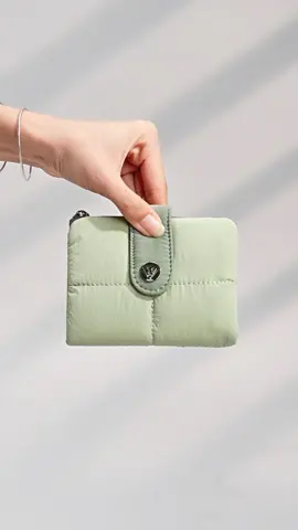 New Arrival เปิดตัวกระเป๋าสตางค์รุ่นใหม่จาก Westbronco ✨ รุ่น แซนวิช  ที่จัดเต็มทุกช่องให้คุณเก็บครบ! 🪙 ช่องใส่เหรียญ 💵 ช่องใส่ธนบัตร 📷 ช่องใส่รูปภาพ 💳 ใส่บัตรได้หลายใบ ดีไซน์น่ารัก มีความนุ่มนิ่ม ใช้งานง่าย พกพาสะดวก เหมาะกับทุกสไตล์ของคุณ✨🥪 เปิดตัวแล้ววันนี้!  #westbroncothailand  #westbroncoกระเป๋า  #newarrival #กระเป๋านุ่มนิ่ม 