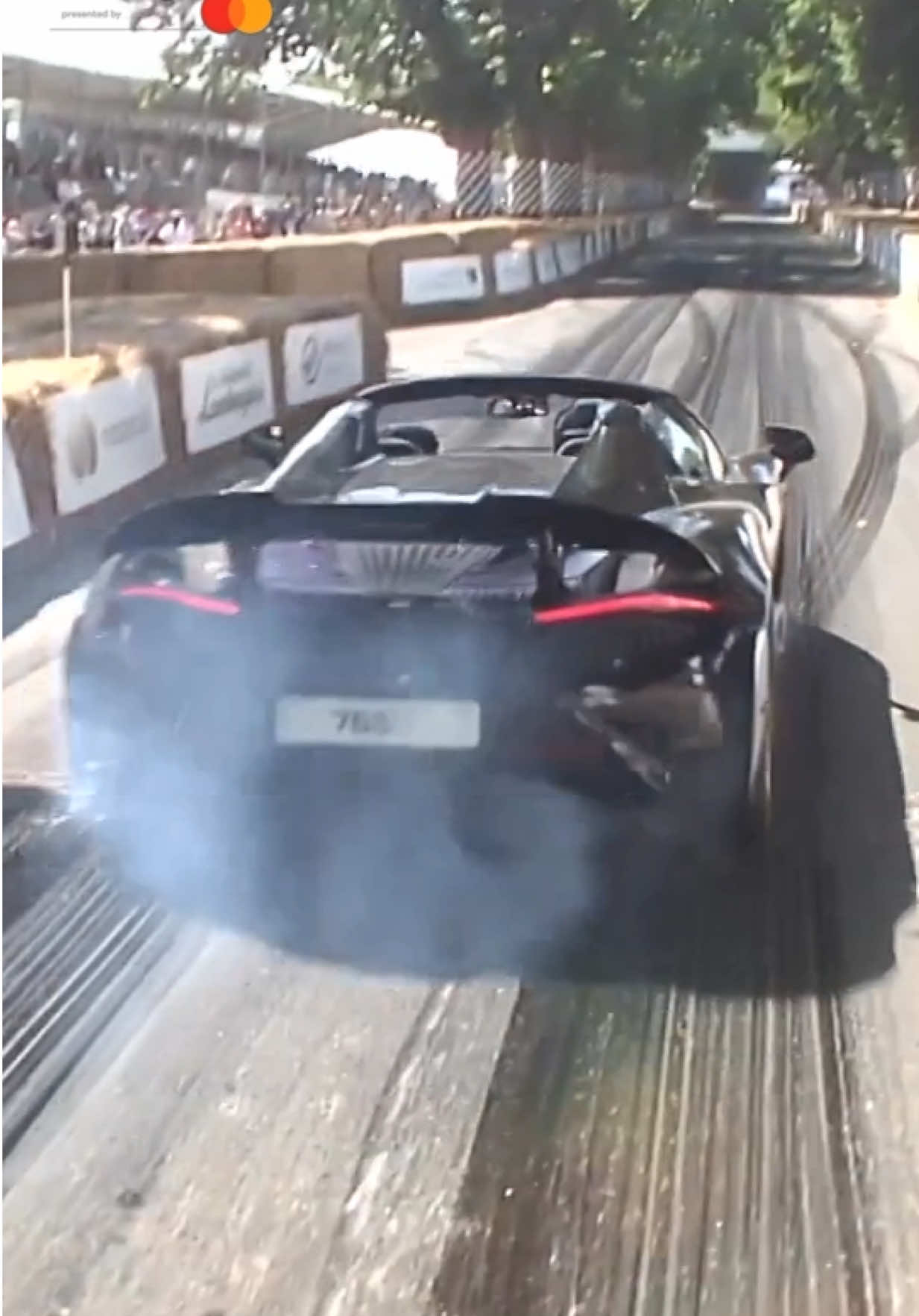 Supercars certainly look great when they're being paraded around the streets of Monte Carlo - but, in our opinion, they look even better when driven properly! Just watch this blistering run by the #McLaren 765LT at #FOS 2025 and tell us we're wrong...
