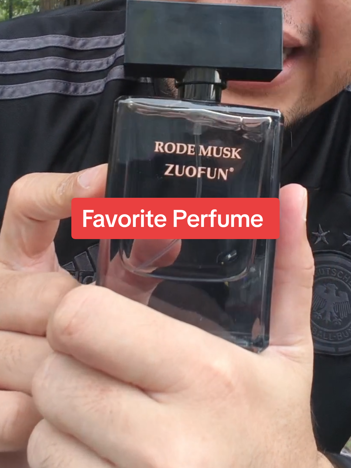 Bau so freshy and wangi for men! At the same time bau musk tu lembutkan macam bau lotion bby! #perfume #minyakwangi #menperfume #men #musk 