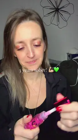 3 YEARS SOBER!! I’m allowed to flex about this. I am so proud of myself. Alcohol can kiss my ass. Lol. ##3yearssober##strong##alcoholic##pancreatitis##recovery
