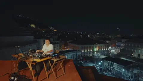 Feisty ID (Full) - Fred Again @ Fede's rooftop in Naples, September 2025 #fredagain #feistyid  #rooftoplive #fyp #edm