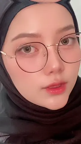 jatuh cinta banget sm soflens nya😍