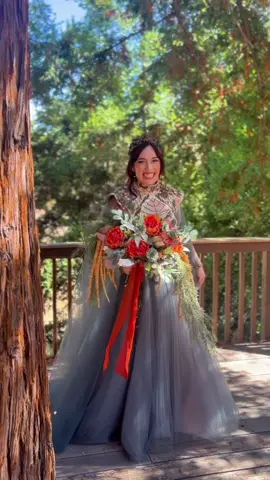 Happy first day of fall 🍂🍁🍂 It’s almost our wedding anniversary which is crazy! So I’m going to reshare some of my favorite videos this week to celebrate 💕 #weddingdaylook #fantasywedding #fallweddings #princessstyle #bridesmaid 