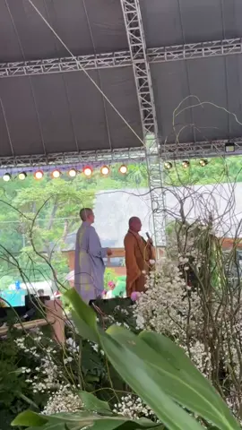 Cuộc đời nên có 1 chữ “đủ” để đi theo Nguyện cầu tất cả 🙏🏻 Đủ nắng để ấm Đủ mưa để mát Đủ tình để vui Đủ tiền để tiêu  Không để 1 thứ gì thừa Vì mưa mà thừa mọi thứ cũng lụt, nắng mà thừa mọi thứ khô khan Tiền mà thừa sinh nhiều tật xấu  Tình mà thừa nó chảy lan man  Giữ cho “đủ” là nhà luôn luôn hạnh phúc 🪷❤️ #phatphapnhiemmau #diatangphilaitu #viral #xuhuong 