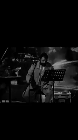 لكـن ما بينـا سنيـن ..🥀❤️‍🩹 . . #عمرو_حسن  #كلام_متقالش_في_جوابي_الاخير #استوريات_انستا_واتساب  #الشاعر_عمرو_حسن  #foryoupageofficiall   