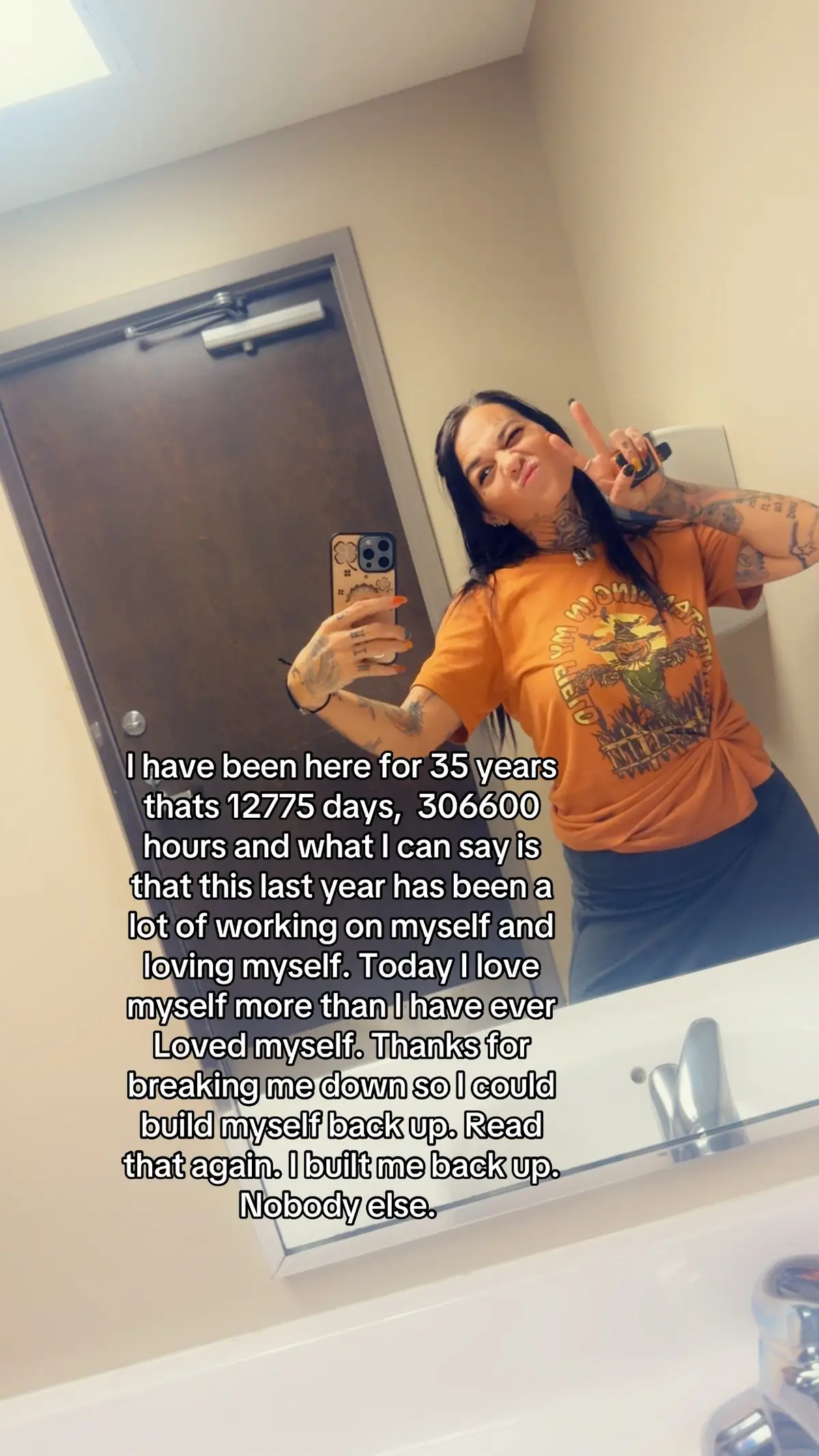 This year has been a lot of self growth. Internal healing and a lot of soul searching! But I love love love me today. I’m not talking about looks cause that changes. I love the me that has chose to continue healing. ❤️‍🩹 