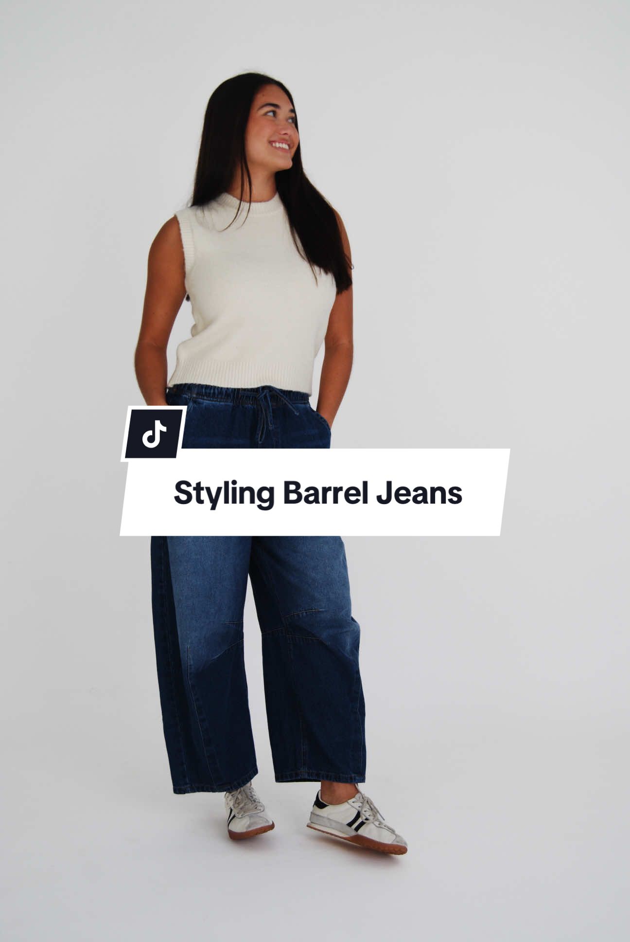 Barrel jeans but make it cozy 🍂 Which way would you style Barrel jeans this fall? 👟 Casual comfy 👢 Chic & polished  #outfitinspo #stylewithme #barreljeansoutfit #outfitideas 