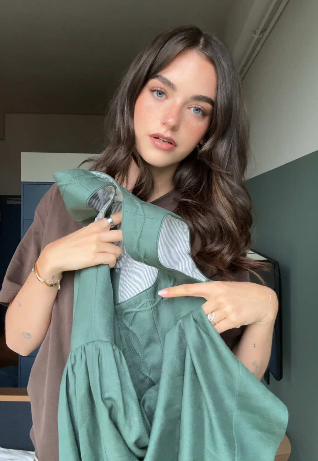 Hab ich die Schleife richtig gebunden??😭😭 #oktoberfest 