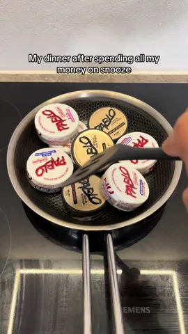 How my dinner looks😅 #snoozetok #dinner #pablo #foryou #viral 