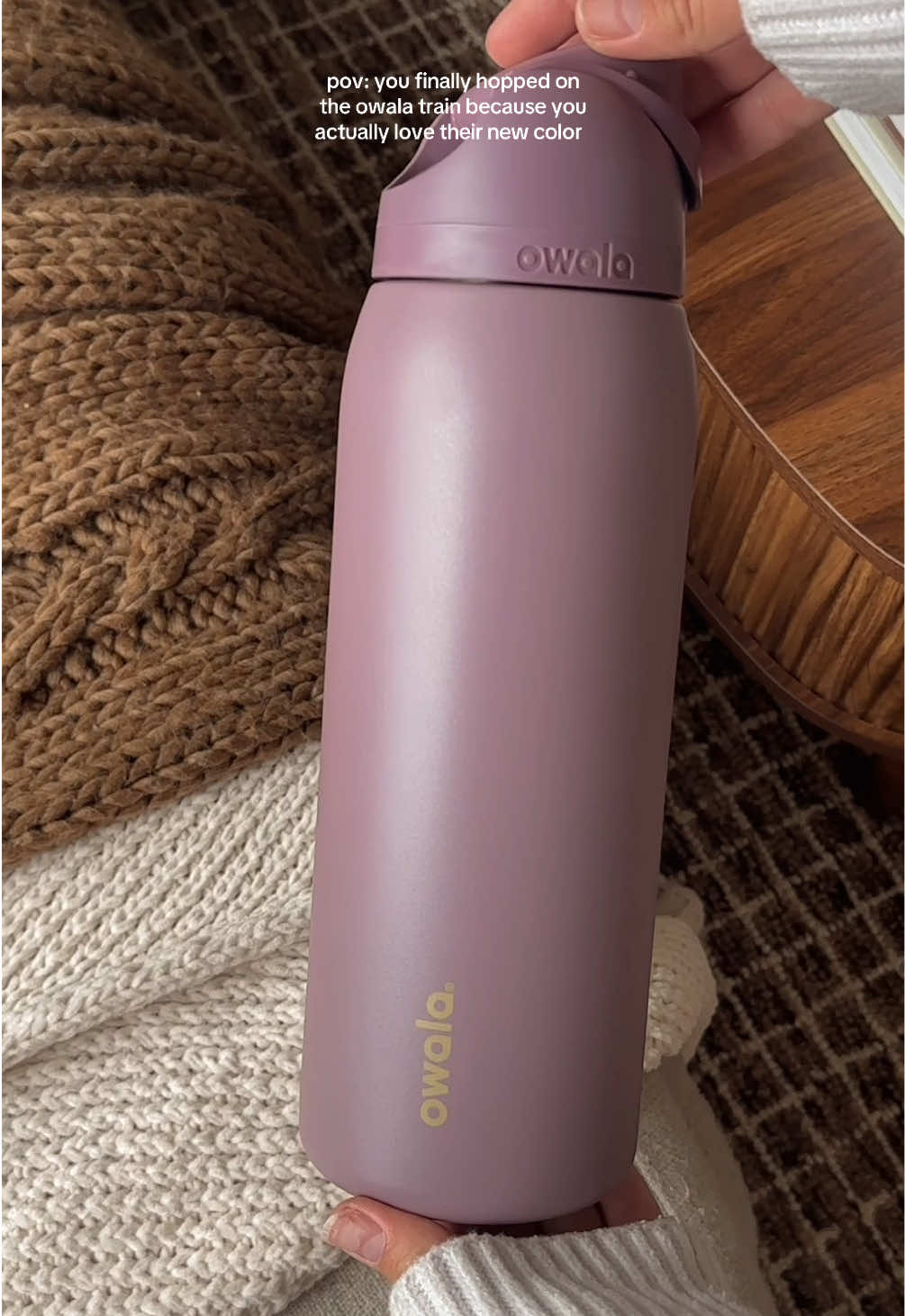 new season, new emotional support cup 🤍✨ love that it has a straw!!  @Owala #owalafreesip 