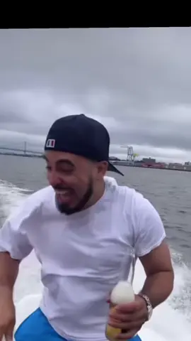 I love my country Philadelphia 😂 🦅  #jet2holidays #viral #fyp 