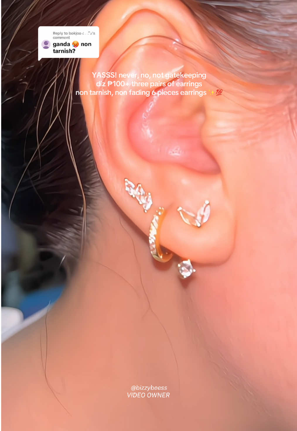 Replying to @bokjoo ૮ ․ ․ ྀིა  superbbbb 😭 non tarnish talaga siya bestie!! proper care lang talaga sa mga jewelries niyo!! 💯 #goldearrings #minimalist #earrings #nontarnish #goldjewelry 