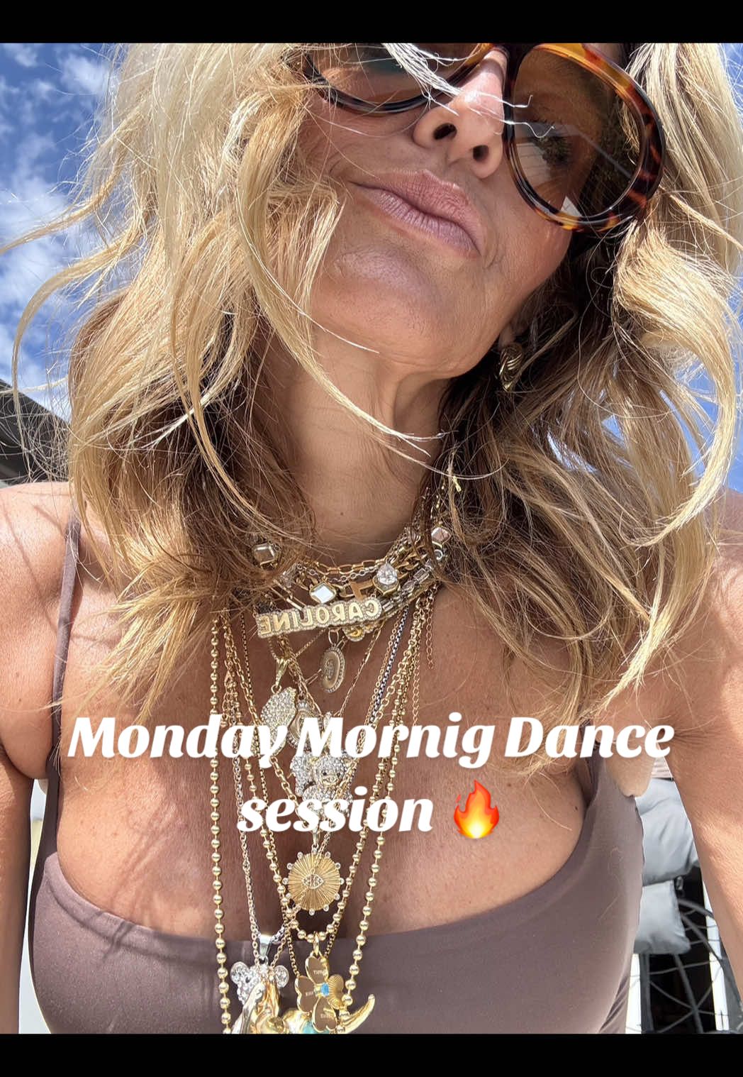 Morning dance session because it feels good 🔥 Get Up Get Dressed Let’s Do This ❤️ #dance #mondaymotivation #motivation #dancetherapy #moveyourbody 