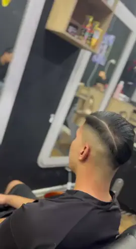 #fyp #coiffure #barber #العطاف @Kossay 🇫🇷🇪🇸   @༆ 𝗭𝗮𝟵𝘇𝗼𝟵..𝗱𝘇彡 @berber chakib💈