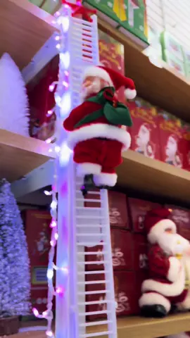 Nuevo santa que sube y baja escaleras , ven y visítanos , aprovecha nuestras ofertas  #navidad #viral #importaciones #sephoraalışverişim 