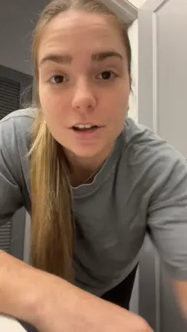 i wear this shirt 3x a week i wish i was lying #gym #gymfits #fitnessgirls #moveyourbody #gymgirlies 