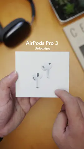 AirPods Pro 3 unboxing #esrtech #airpodspro3case #airpodsprocase #esrairpodsprocase #airpodspro3 