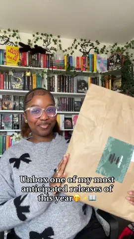 Thank you so much!! @OrionPublishing for sending me an early copy of Holly by @Adalyn Grace literally one of my most anticipated releases of this year!! Feeling so blessed and lucky🥹 starting this book immediately!  #newbookrelease #bookmail #hollyadalyngrace #BookTok #bookunboxing 