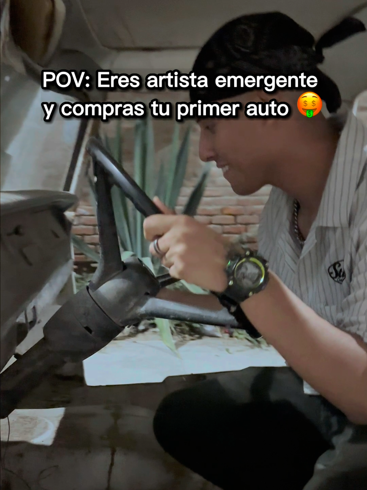 pov eres artista emergente y te compras tu primer carro #pov #artistaemergente #artista #tuprimerauto #miprimerauto