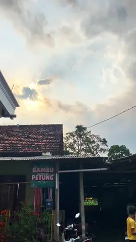 #kopdarlayanganpojokponggok #layanganindonesia #blitar24jam 