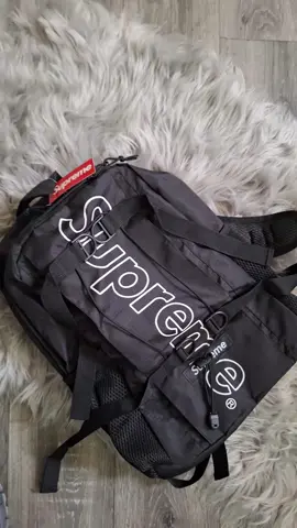 130 backpack SUPREME backpack 🎒🎒🔥 been wanting this for a long time 🤞#supreme #bags #viral #fyp #fashionjunkie 