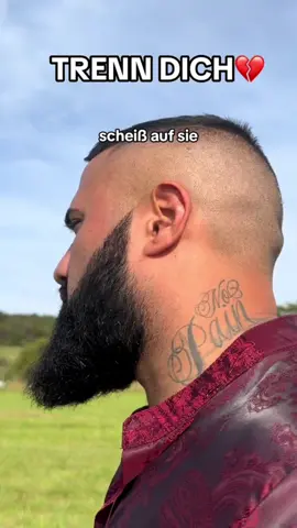 Wenn du dieses Video auf deiner for you Page hast, hat es einen Grund. Dieses Video hat keine Hashtags d.h. dein Algorithmus hat sich dafür entschieden, dass du dieses Video siehst. ❤️