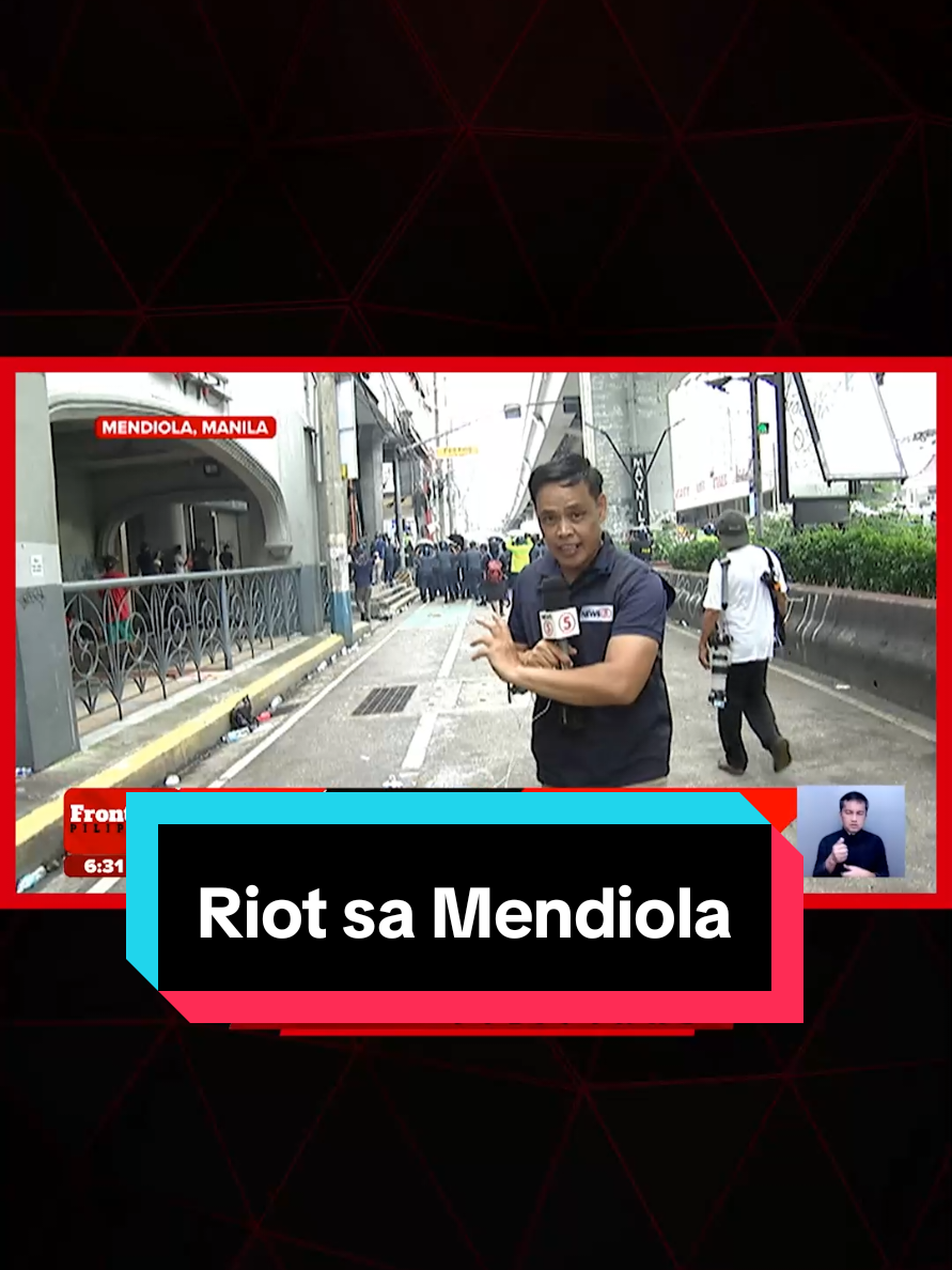 Nauwi sa karahasan ang rally kontra korupsyon sa Mendiola, Maynila. May mga nagbatuhan, nanguyog, at pati media, hinarass. #FrontlinePilipinas #News5 #BreakingNewsPH 