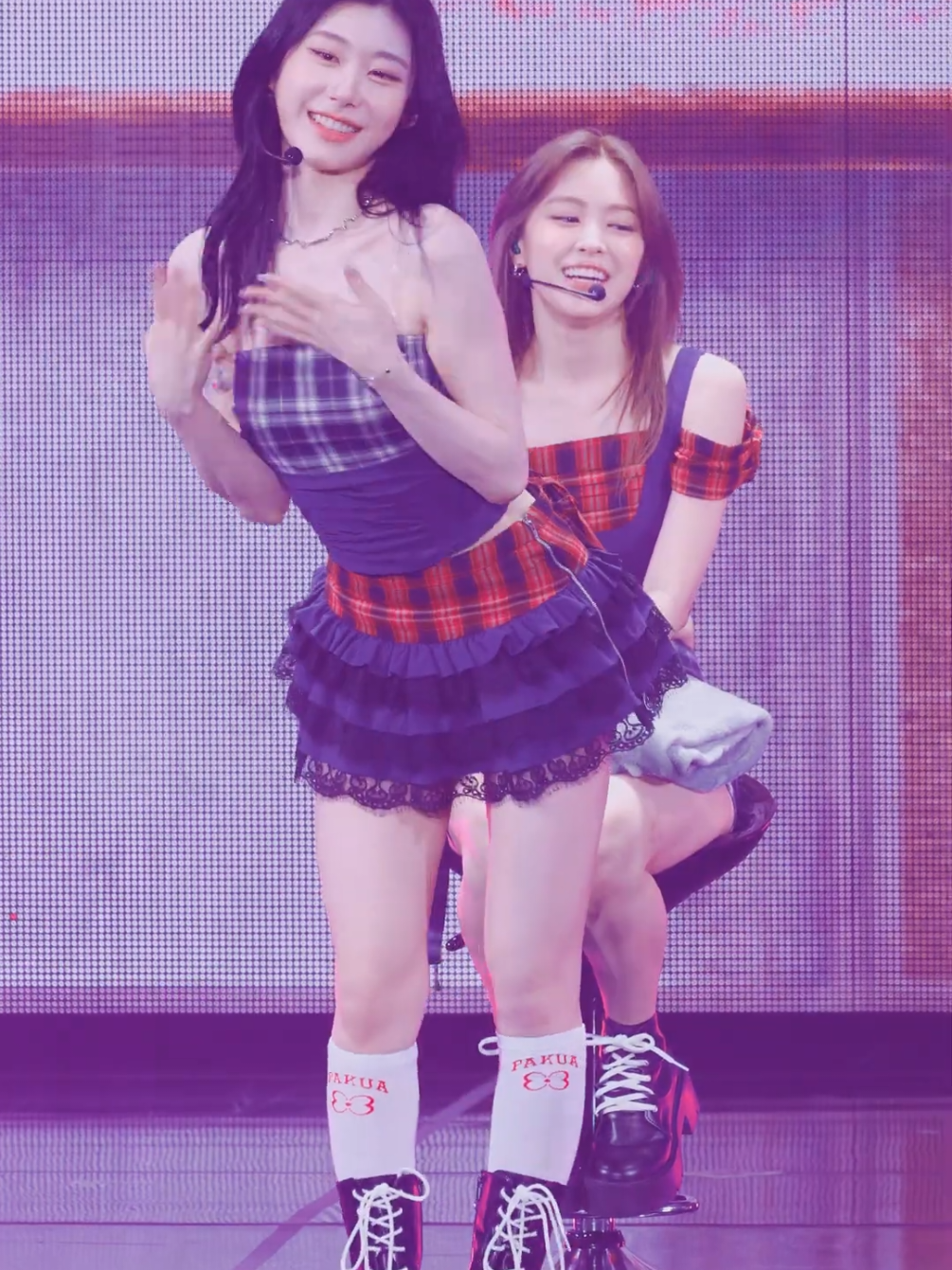 chaeryeong dancing twice alcohol free #chaeryeong #alcoholfree #dancechallenge #itzy #fancam 